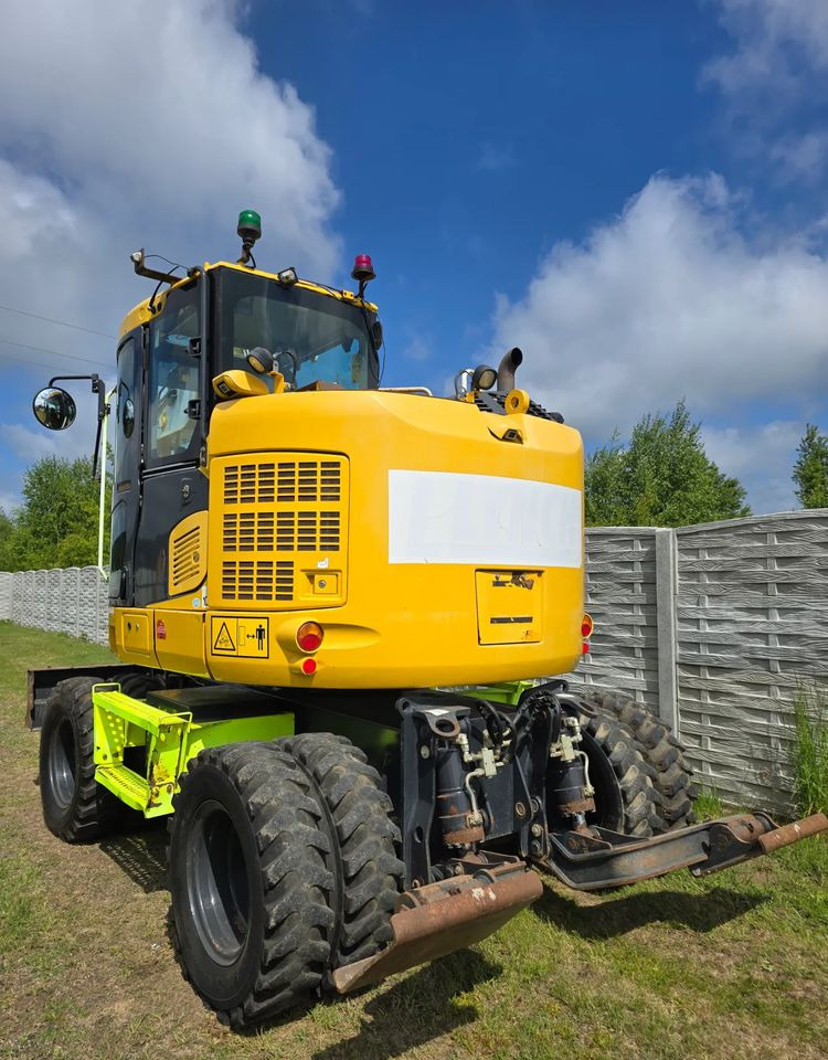 Komatsu - Ekskavator me goma: foto 3 Komatsu - Ekskavator me goma: foto 3