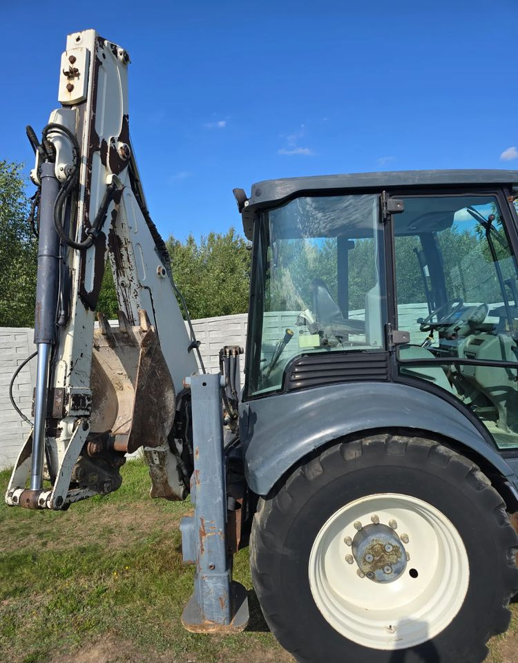 Terex - Fadromë me shkarkim nga prapa: foto 2 Terex - Fadromë me shkarkim nga prapa: foto 2