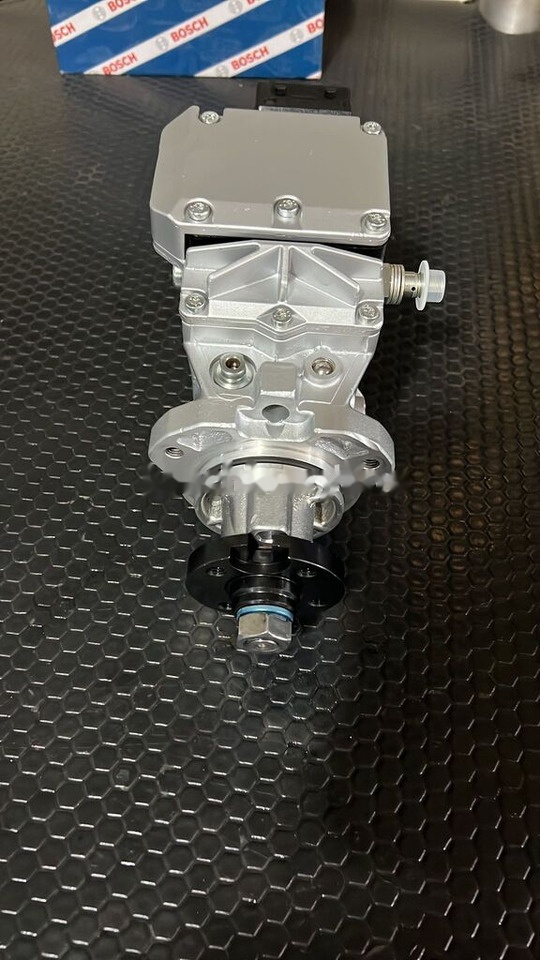 Bosch 2023 0470004015 Bosch Perkins - Pompa e karburantit për Ekskavator: foto 4 Bosch 2023 0470004015 Bosch Perkins - Pompa e karburantit për Ekskavator: foto 4