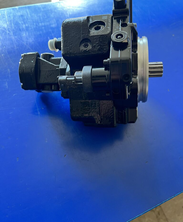 Bosch 2023 MAN Tgx-Tgs-Tga - Pompa e karburantit për Kamioni: foto 3 Bosch 2023 MAN Tgx-Tgs-Tga - Pompa e karburantit për Kamioni: foto 3