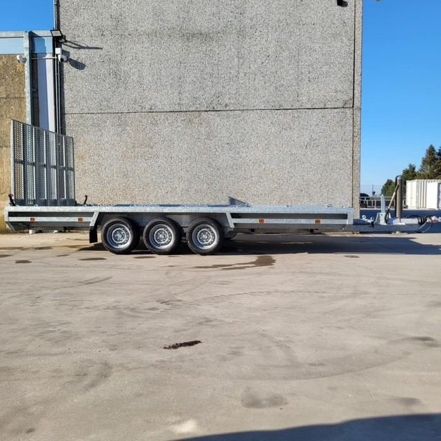 HULCO TERRAX-3 - Rimorkio me plan ngarkimi të ulët: foto 2 HULCO TERRAX-3 - Rimorkio me plan ngarkimi të ulët: foto 2