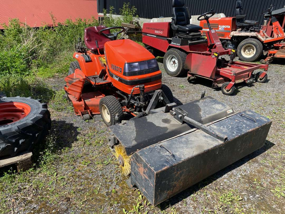 2000 Kubota G1700//Sitteklipper med feier og oppsamler - Korrëse bari i kopshtit: foto 3 2000 Kubota G1700//Sitteklipper med feier og oppsamler - Korrëse bari i kopshtit: foto 3