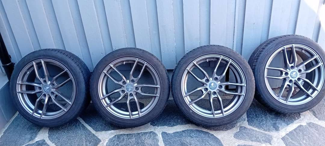 Dekk vredestein med felg 225/45 - R17 - Vegla/ Pajisja: foto 1 Dekk vredestein med felg 225/45 - R17 - Vegla/ Pajisja: foto 1