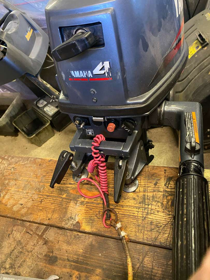 Yamaha 4 påhengsmotor KLAR TIL BRUK - Vegla/ Pajisja: foto 2 Yamaha 4 påhengsmotor KLAR TIL BRUK - Vegla/ Pajisja: foto 2