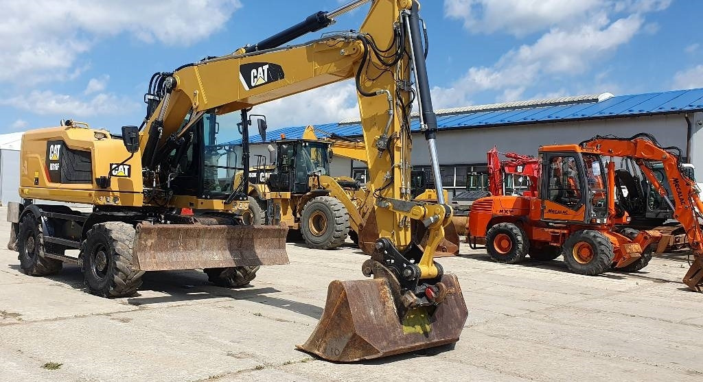 CAT M316F - Ekskavator me goma: foto 1 CAT M316F - Ekskavator me goma: foto 1