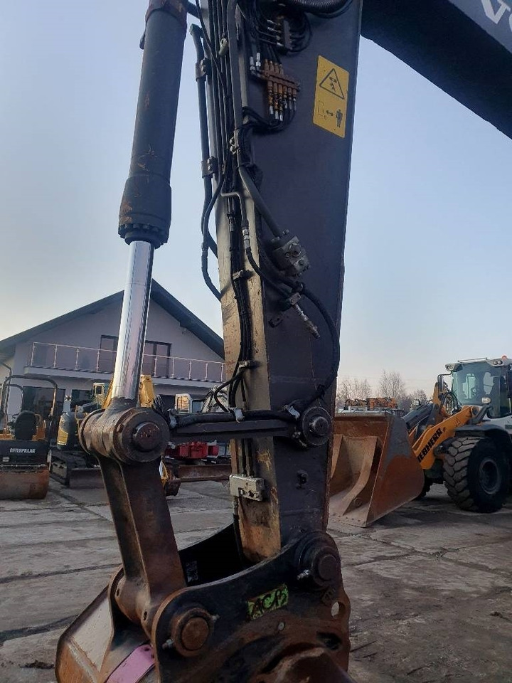 Volvo EC 250 D N L - Ekskavator me zinxhirë: foto 5 Volvo EC 250 D N L - Ekskavator me zinxhirë: foto 5