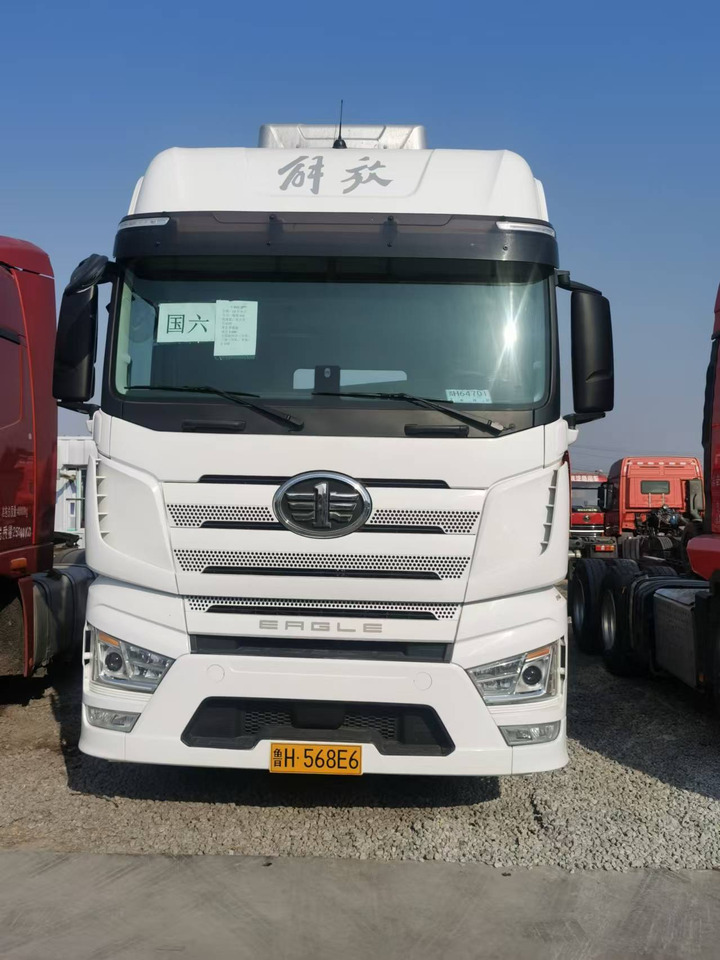 FAW J7 - Gjysmë-kamion: foto 1 FAW J7 - Gjysmë-kamion: foto 1