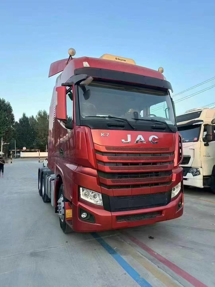 JAC K7 - Gjysmë-kamion: foto 3 JAC K7 - Gjysmë-kamion: foto 3