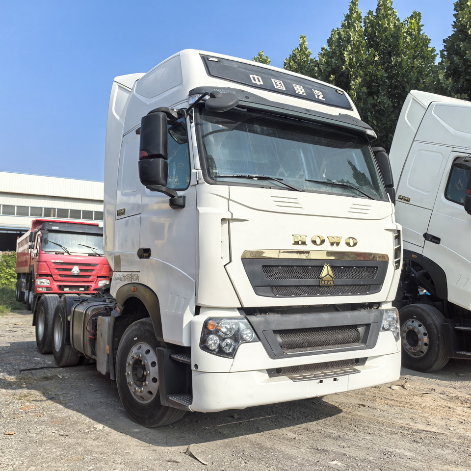 SINOTRUCK HOWO - Gjysmë-kamion: foto 2 SINOTRUCK HOWO - Gjysmë-kamion: foto 2