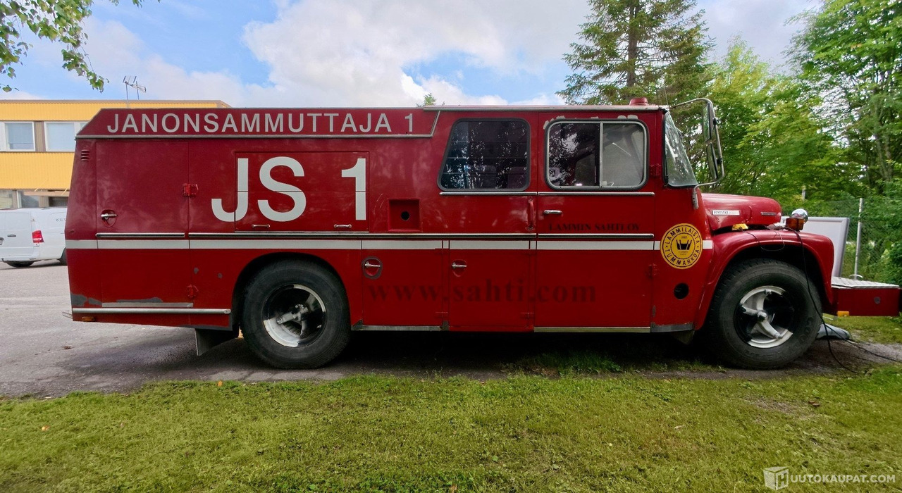 International Loadstar 1600, 42 740 km, 1974, leimaa lähes vuosi, Paloauto, Salo - Kamioni: foto 2 International Loadstar 1600, 42 740 km, 1974, leimaa lähes vuosi, Paloauto, Salo - Kamioni: foto 2