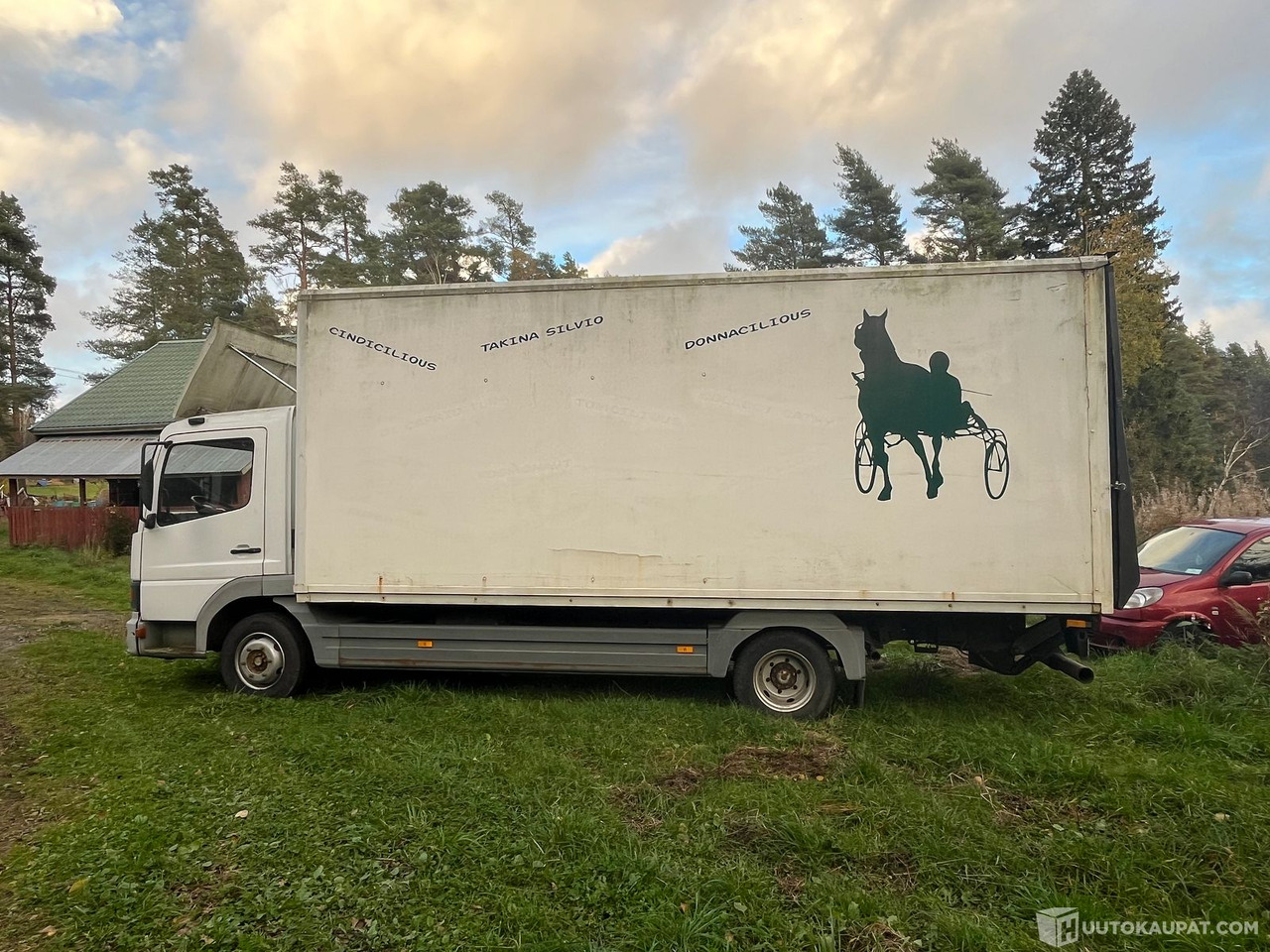 Mercedes-Benz Atego, hevoskuljetusauto, 2000, Inkoo - Kamioni: foto 5 Mercedes-Benz Atego, hevoskuljetusauto, 2000, Inkoo - Kamioni: foto 5