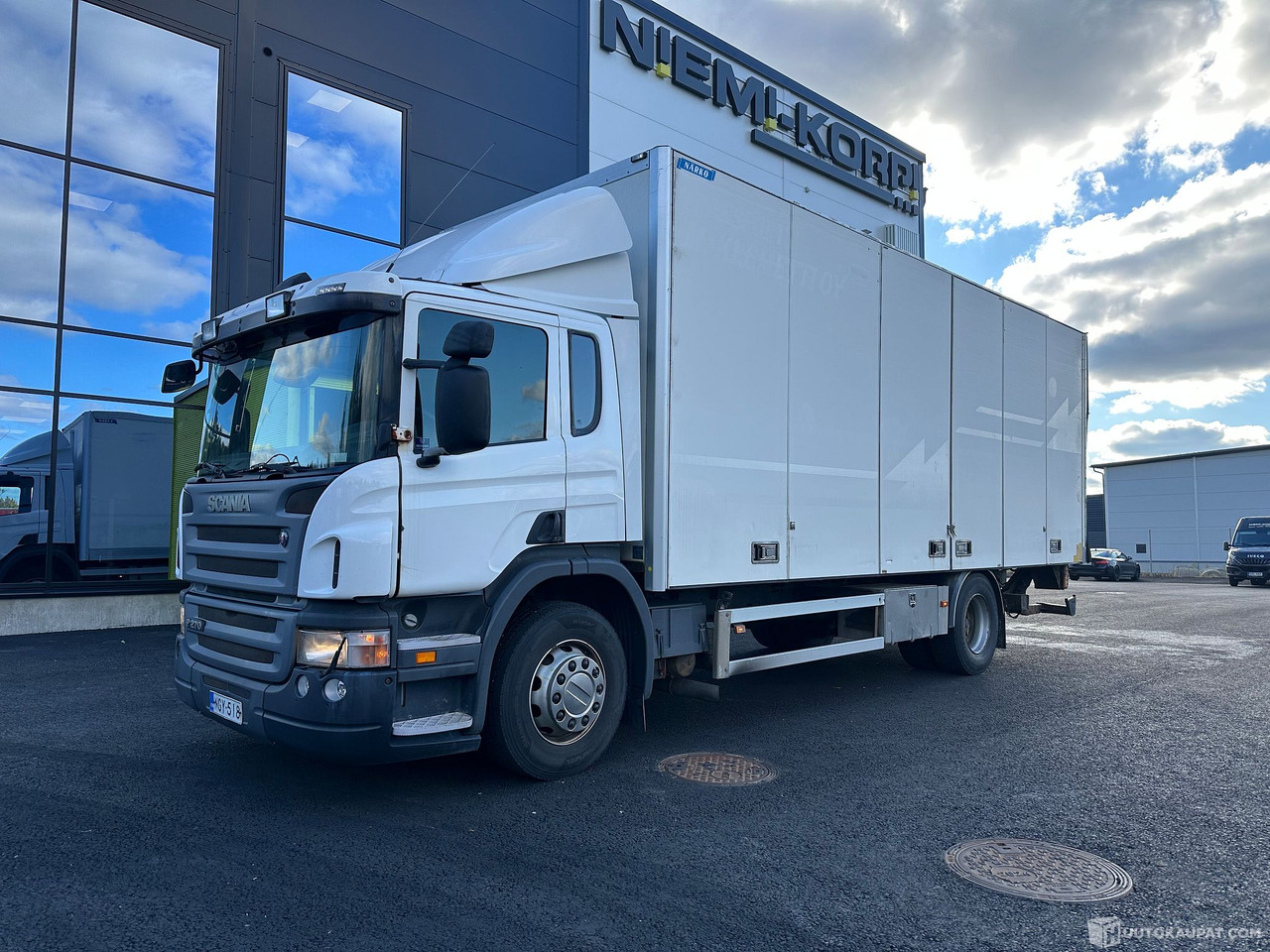 Scania P270 4x2, 2006, Pirkkala - Kamioni: foto 1 Scania P270 4x2, 2006, Pirkkala - Kamioni: foto 1