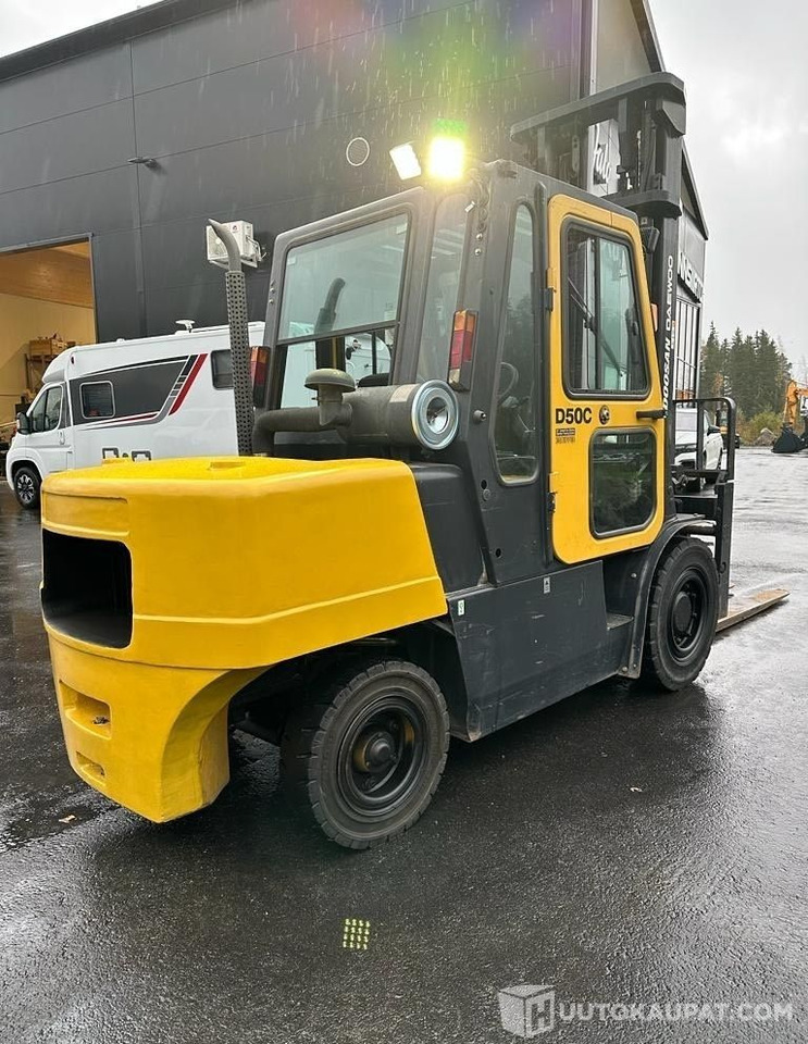 Doosan Daewoo D50-C2, 2007, 4 900 h dieseltrukki, Lempäälä - Makineri ndërtimi: foto 2 Doosan Daewoo D50-C2, 2007, 4 900 h dieseltrukki, Lempäälä - Makineri ndërtimi: foto 2
