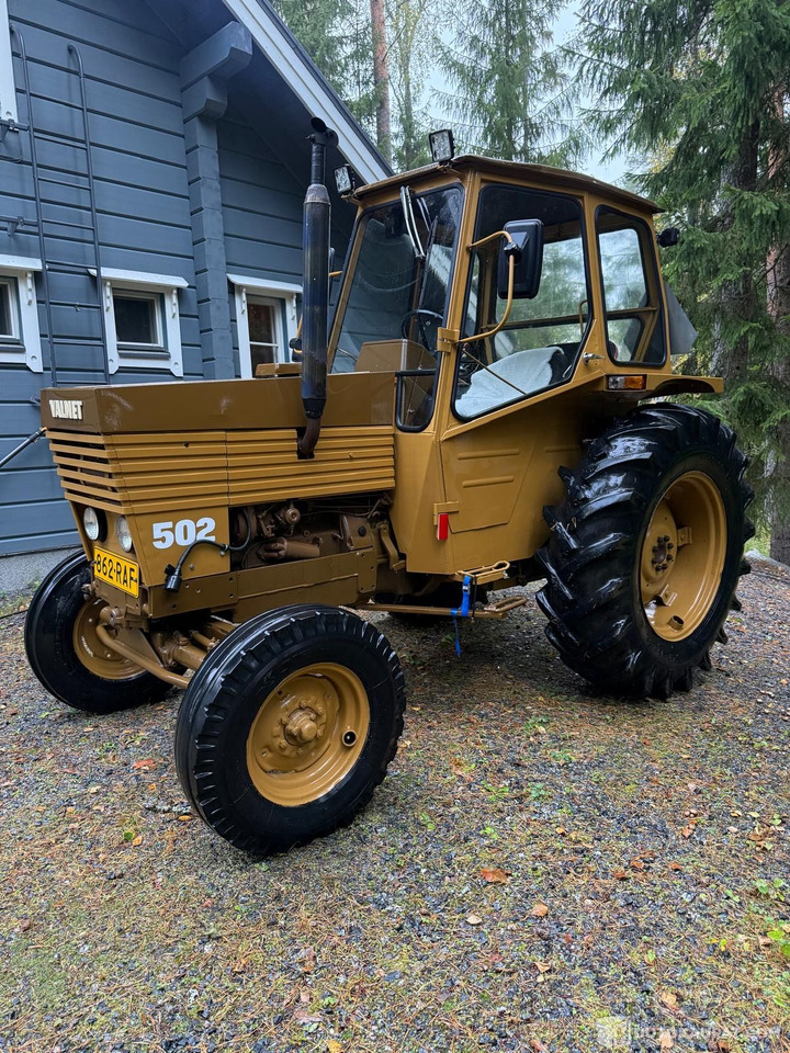 Valmet 502, 1975 + Perälevy, Mänttä-Vilppula - Traktor: foto 2 Valmet 502, 1975 + Perälevy, Mänttä-Vilppula - Traktor: foto 2