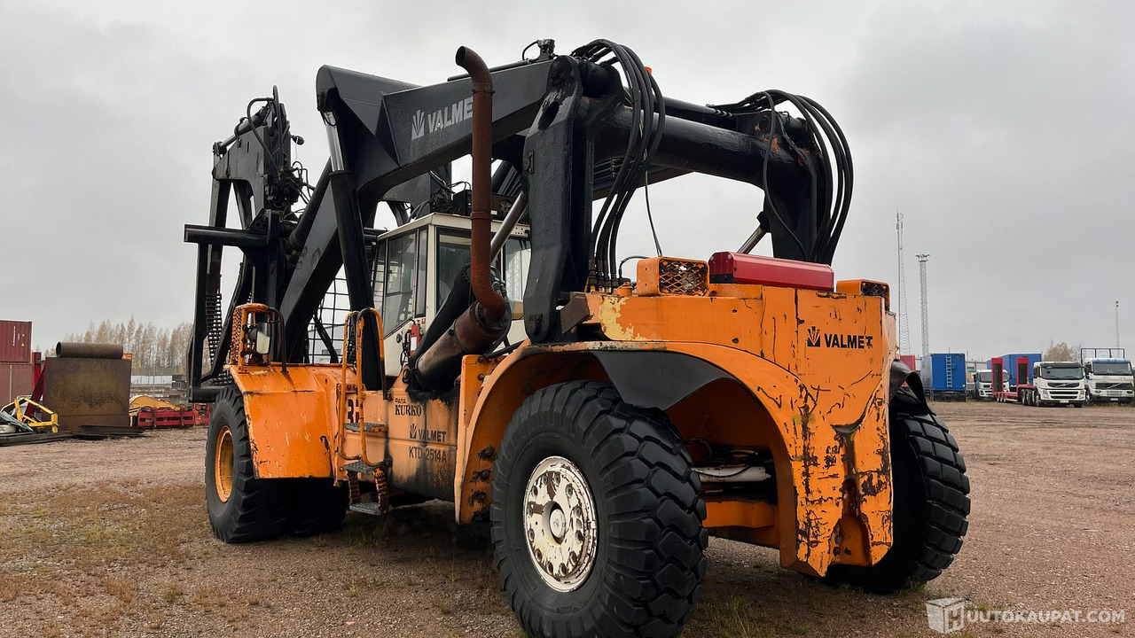 Valmet KTD2514A, alapihtikurottaja, Hamina - Stivosës ritërheqës: foto 4 Valmet KTD2514A, alapihtikurottaja, Hamina - Stivosës ritërheqës: foto 4