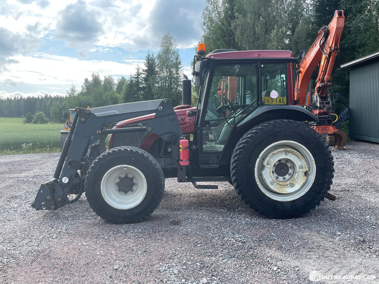 Valtra A93 Unlimited tractor with loader, 2016, Lohja - Traktor: foto 3 Valtra A93 Unlimited tractor with loader, 2016, Lohja - Traktor: foto 3
