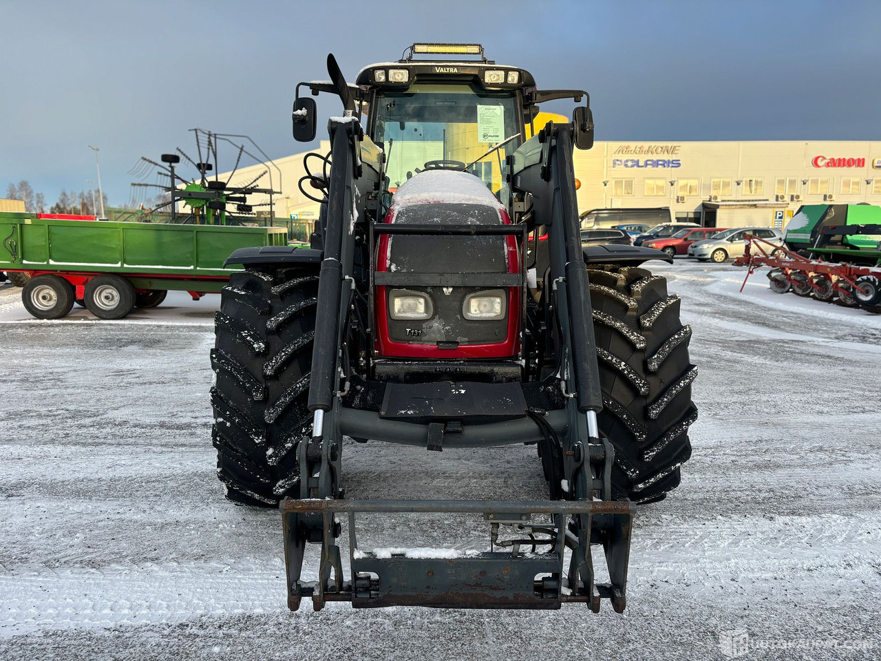 Valtra T131H kuormaajalla.Todella siisti ja vähän ajettu!, 2008 MTK25, Tornio - Traktor: foto 3 Valtra T131H kuormaajalla.Todella siisti ja vähän ajettu!, 2008 MTK25, Tornio - Traktor: foto 3