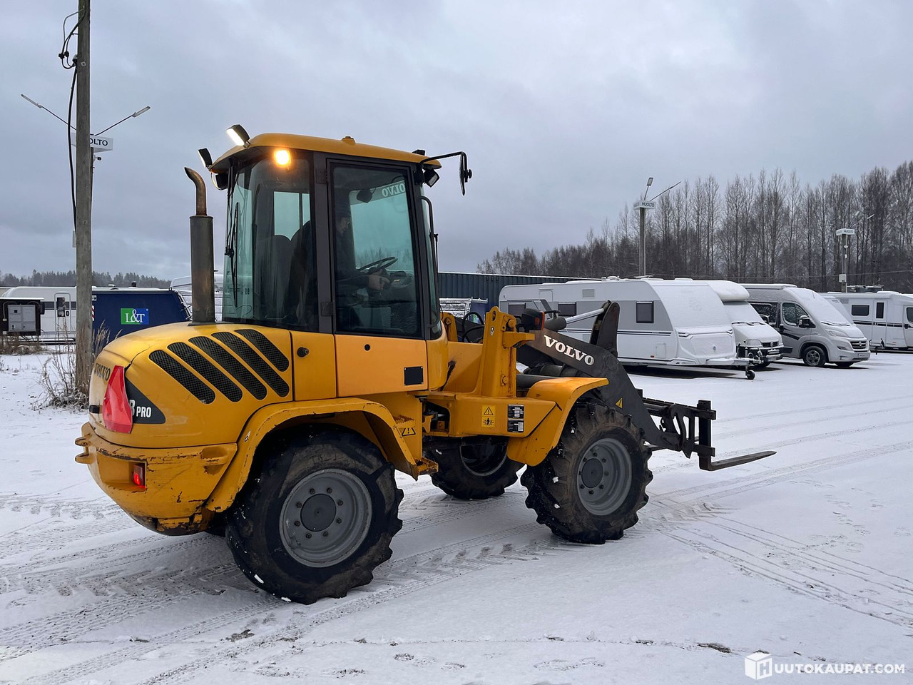 Volvo L35B Pro, pyöräkuormaaja avattavalla kauhalla ja piikeillä, 2005, Vihti - Fadrom me goma: foto 5 Volvo L35B Pro, pyöräkuormaaja avattavalla kauhalla ja piikeillä, 2005, Vihti - Fadrom me goma: foto 5