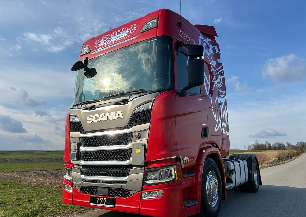 Scania R450 FULL ADR RETARDER ALUFELGI z Niemiec od jedynego właściciela ! HYDRAULIKA spod beczki spożywczej ! / do wywrotu ruchomej podłogi beczki TOP TOP TOP OKAZJA - Gjysmë-kamion: foto 1 Scania R450 FULL ADR RETARDER ALUFELGI z Niemiec od jedynego właściciela ! HYDRAULIKA spod beczki spożywczej ! / do wywrotu ruchomej podłogi beczki TOP TOP TOP OKAZJA - Gjysmë-kamion: foto 1