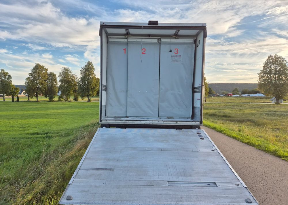 MAN TGM 15.250 7.5m winda AUTOMAT KLIMA z Niemiec EURO 6 / CHŁODNIA T-1000R THERMOKING - Kamion frigorifer: foto 5 MAN TGM 15.250 7.5m winda AUTOMAT KLIMA z Niemiec EURO 6 / CHŁODNIA T-1000R THERMOKING - Kamion frigorifer: foto 5