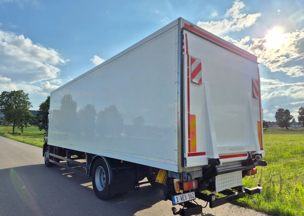 MAN TGM 18.250 Carrier 1950 D/E z Holandii / TOP STAN / 7.5m / 18 palet / winda + drzwi boczne / OKAZJA - Kamion frigorifer: foto 4 MAN TGM 18.250 Carrier 1950 D/E z Holandii / TOP STAN / 7.5m / 18 palet / winda + drzwi boczne / OKAZJA - Kamion frigorifer: foto 4