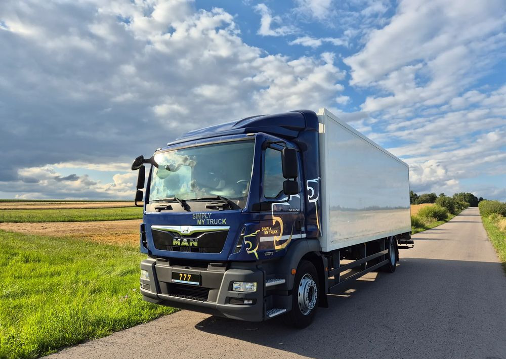 MAN TGM 18.250 Carrier 1950 D/E z Holandii / TOP STAN / 7.5m / 18 palet / winda + drzwi boczne / OKAZJA - Kamion frigorifer: foto 1 MAN TGM 18.250 Carrier 1950 D/E z Holandii / TOP STAN / 7.5m / 18 palet / winda + drzwi boczne / OKAZJA - Kamion frigorifer: foto 1