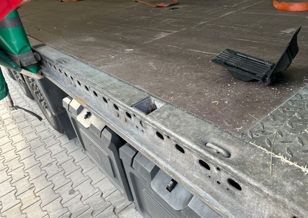 Schmitz Cargobull Standard 5x2018 podnoszony dach z Niemiec / OŚ PODNOSZONA / ładne opony / od pierwszego właściciela / OKAZJA - Makineritë e tjera: foto 4 Schmitz Cargobull Standard 5x2018 podnoszony dach z Niemiec / OŚ PODNOSZONA / ładne opony / od pierwszego właściciela / OKAZJA - Makineritë e tjera: foto 4