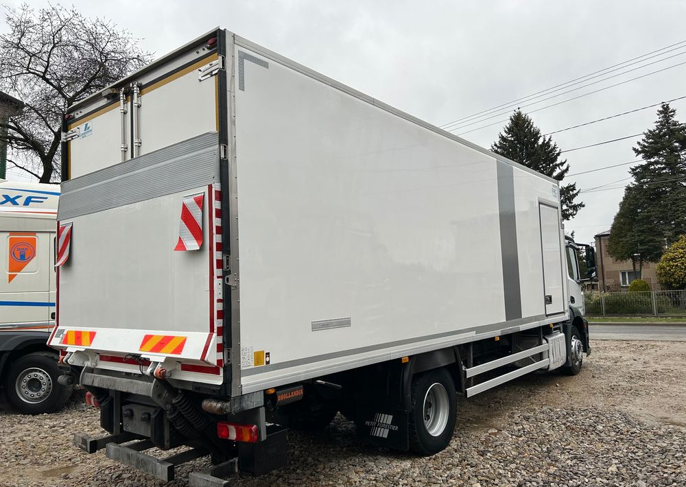 Mercedes-Benz Antos 1824 CARRIER SUPRA 1150 DRZWI + winda i drzwi boczne / 7.7m / z Holandii / KLIMA LEKKI / Axor man Tgm T1000-R THERMO King - Kamion frigorifer: foto 3 Mercedes-Benz Antos 1824 CARRIER SUPRA 1150 DRZWI + winda i drzwi boczne / 7.7m / z Holandii / KLIMA LEKKI / Axor man Tgm T1000-R THERMO King - Kamion frigorifer: foto 3