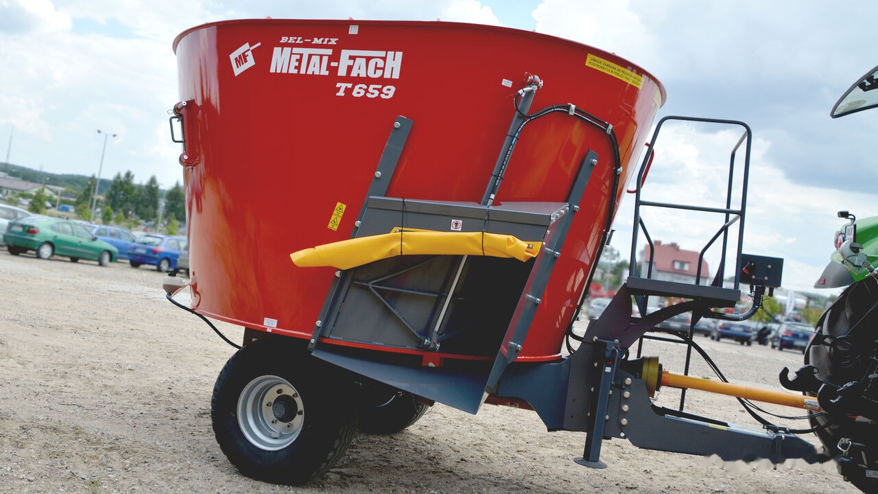 Metal-Fach T659 BELMIX "OPTIMAL" - Vagon për përzierjen e foragjereve: foto 1 Metal-Fach T659 BELMIX "OPTIMAL" - Vagon për përzierjen e foragjereve: foto 1