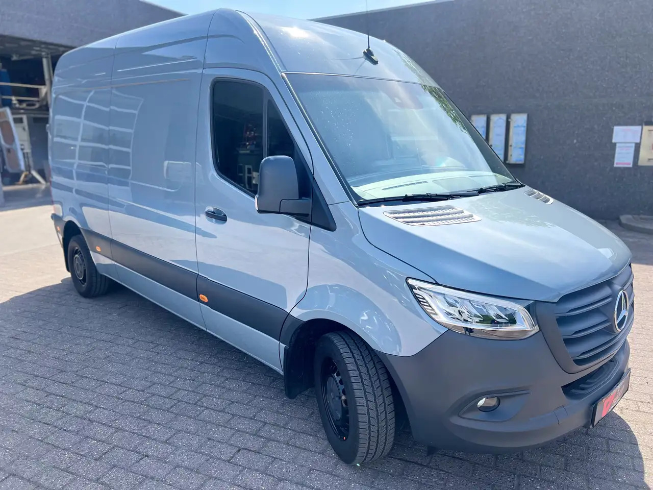 Mercedes-Benz Sprinter 315 L2H2 FWD (32.500€ex) MBUX|CARPLAY|LED - Furgon, Kamioncine dopio kabinë: foto 2 Mercedes-Benz Sprinter 315 L2H2 FWD (32.500€ex) MBUX|CARPLAY|LED - Furgon, Kamioncine dopio kabinë: foto 2