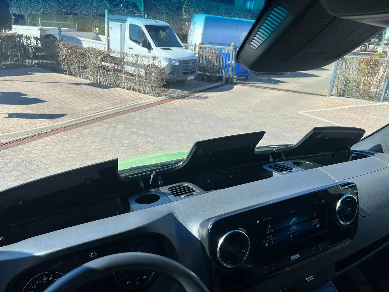 Lizingu i Mercedes-Benz Sprinter 319 L2H2 AWD (58.500€ex) 360CAMERA|4X4|2.8t Sle Mercedes-Benz Sprinter 319 L2H2 AWD (58.500€ex) 360CAMERA|4X4|2.8t Sle: foto 27