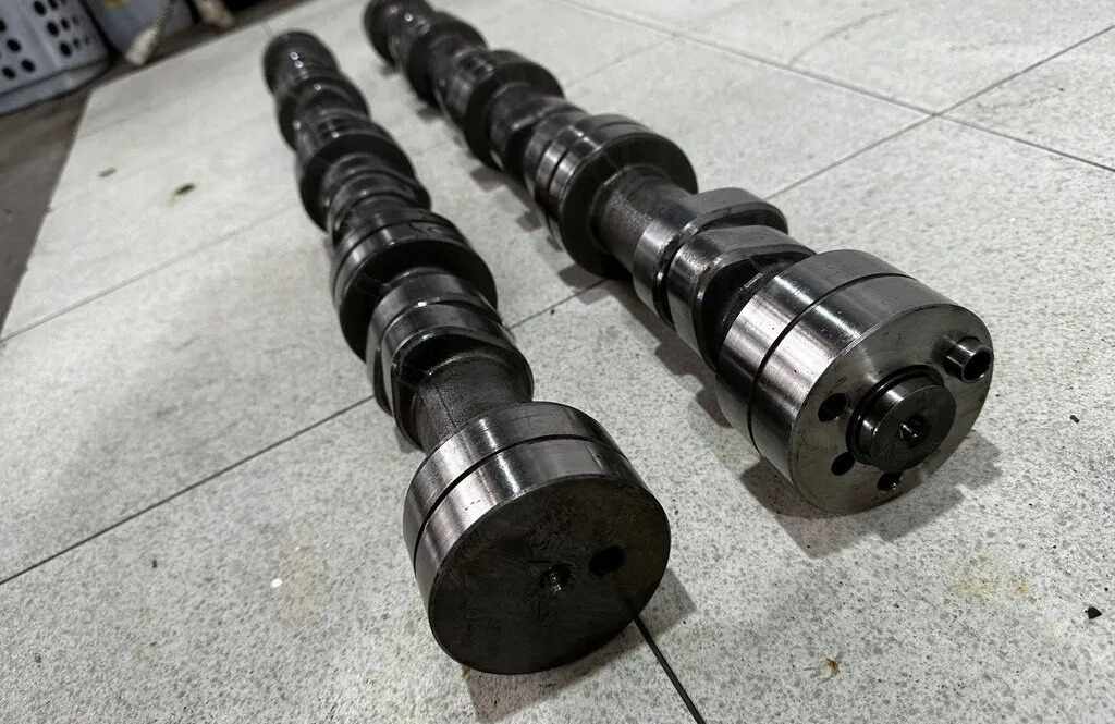 Scania R 730 V8 Scania R 730 V8 truck - Boshti me gunga për Kamioni: foto 1 Scania R 730 V8 Scania R 730 V8 truck - Boshti me gunga për Kamioni: foto 1