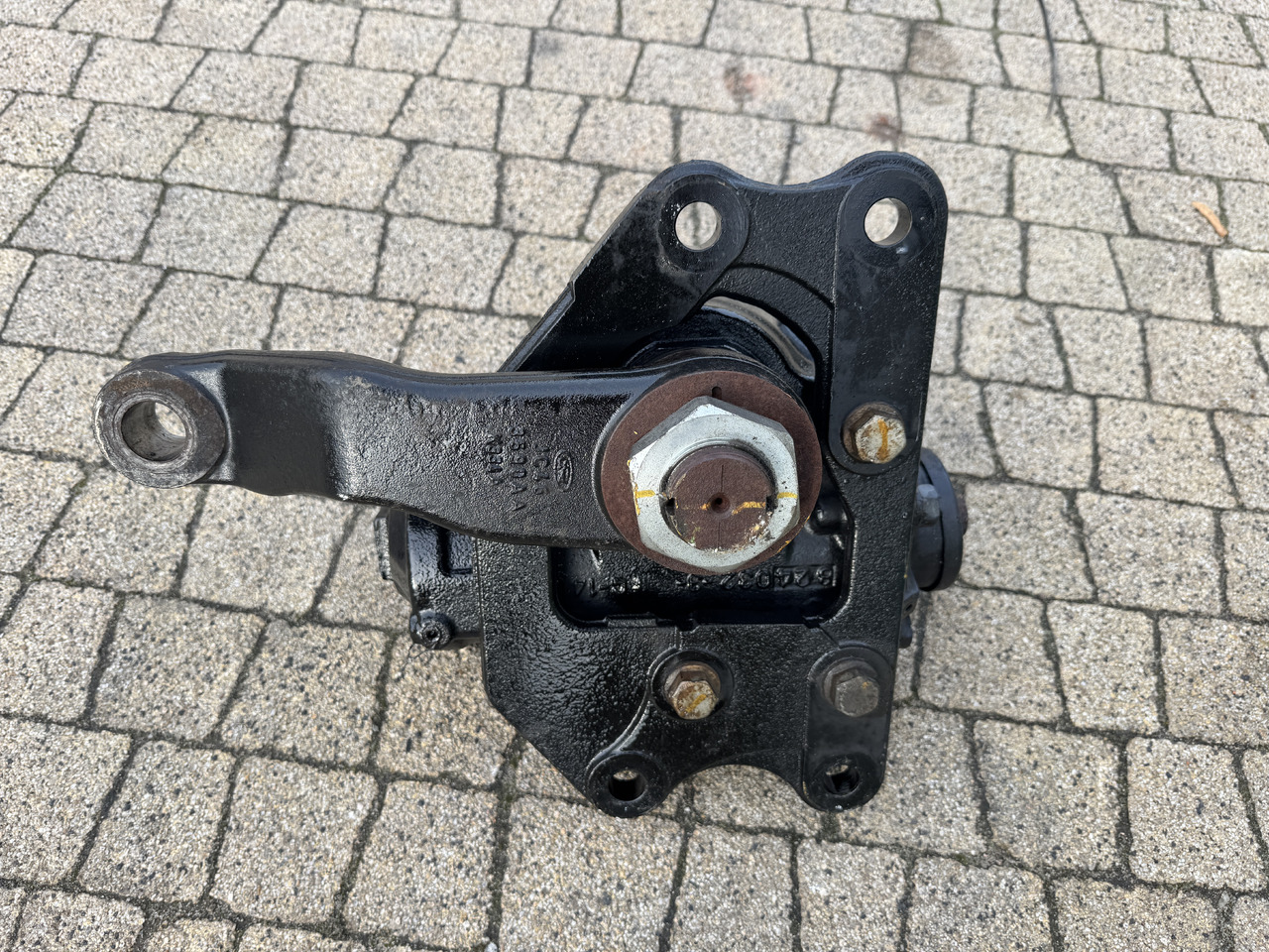 Ford F-Max 500 - Kolona e drejtimit: foto 5 Ford F-Max 500 - Kolona e drejtimit: foto 5