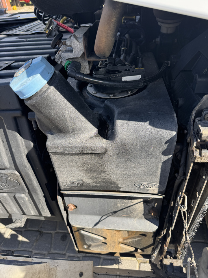 Ford F-Max Cargo - Serbatori AdBlue: foto 1 Ford F-Max Cargo - Serbatori AdBlue: foto 1