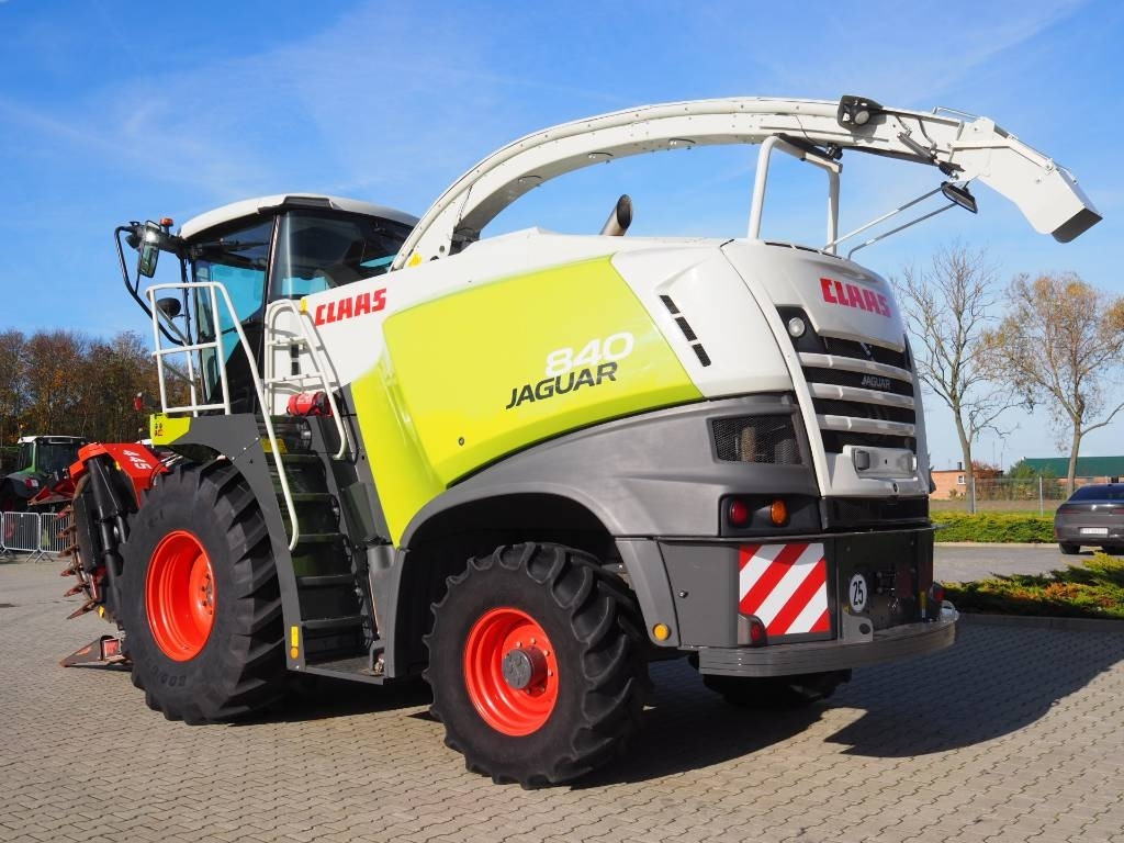 Claas Jaguar 840 4x4 + Kemper 445 - Korrëse foragjere: foto 2 Claas Jaguar 840 4x4 + Kemper 445 - Korrëse foragjere: foto 2