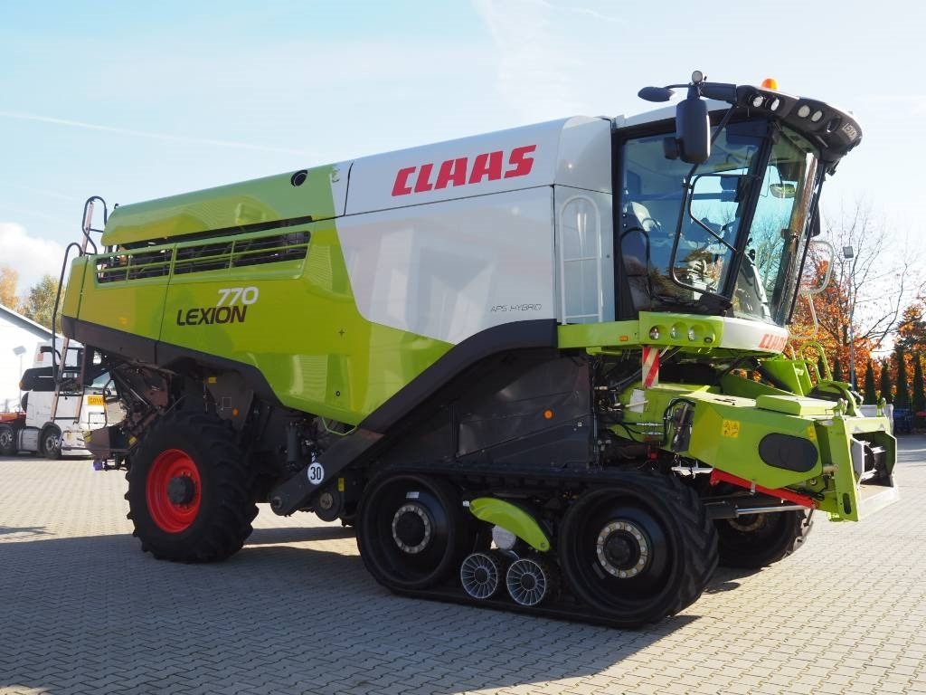 Claas Lexion 770TT 4x4 + V1200 - Autokombajnë: foto 4 Claas Lexion 770TT 4x4 + V1200 - Autokombajnë: foto 4