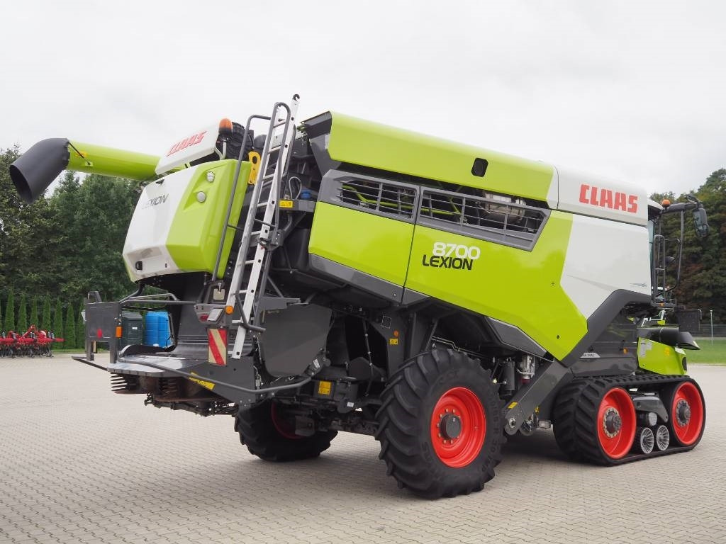 Claas Lexion 8700TT + V1080 - Autokombajnë: foto 3 Claas Lexion 8700TT + V1080 - Autokombajnë: foto 3