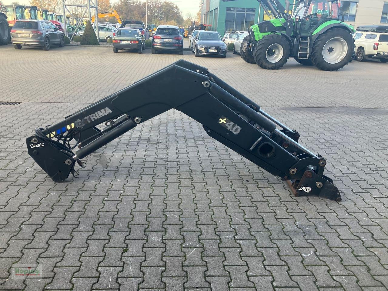 Baas 50+4 - Ngarkues ballor për traktor: foto 3 Baas 50+4 - Ngarkues ballor për traktor: foto 3