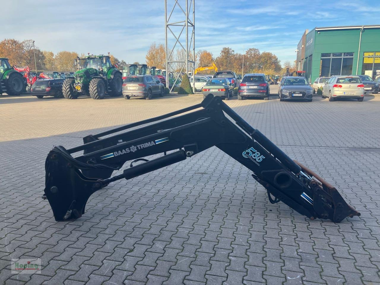 Baas 585 Professional - Ngarkues ballor për traktor: foto 4 Baas 585 Professional - Ngarkues ballor për traktor: foto 4