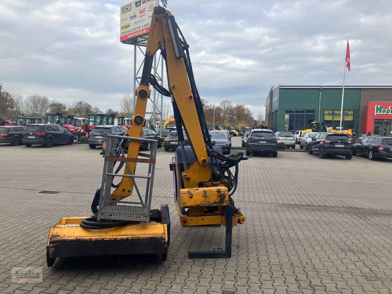 Bomford Turner - Trince me krahe: foto 4 Bomford Turner - Trince me krahe: foto 4