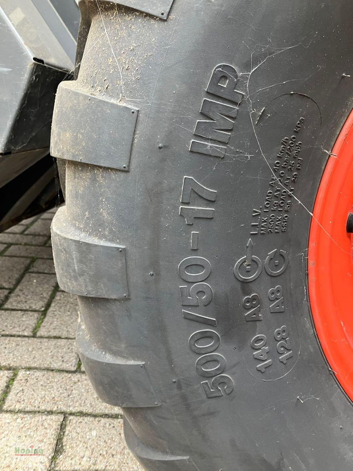 CLAAS Variant 385 - Dengmbledhëse e rrumbullakët: foto 5 CLAAS Variant 385 - Dengmbledhëse e rrumbullakët: foto 5