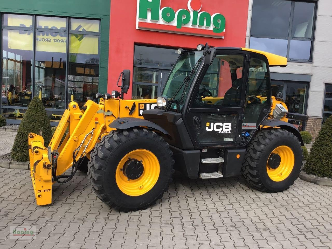 JCB 541-70DS+ Loadall - Ekskavator teleskopik: foto 1 JCB 541-70DS+ Loadall - Ekskavator teleskopik: foto 1