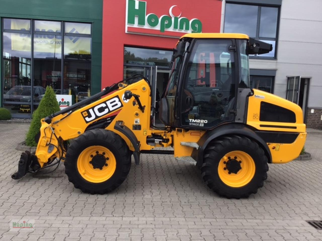JCB TM 220 - Fadrom me goma: foto 1 JCB TM 220 - Fadrom me goma: foto 1
