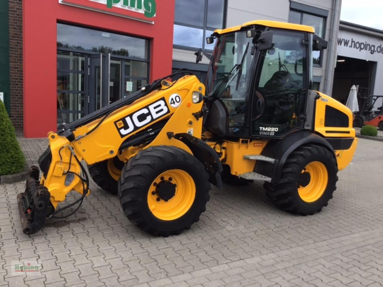 JCB TM 220 - Fadrom me goma: foto 2 JCB TM 220 - Fadrom me goma: foto 2
