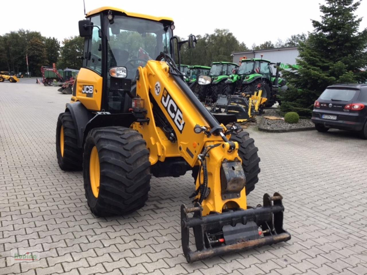JCB TM 220 - Fadrom me goma: foto 3 JCB TM 220 - Fadrom me goma: foto 3