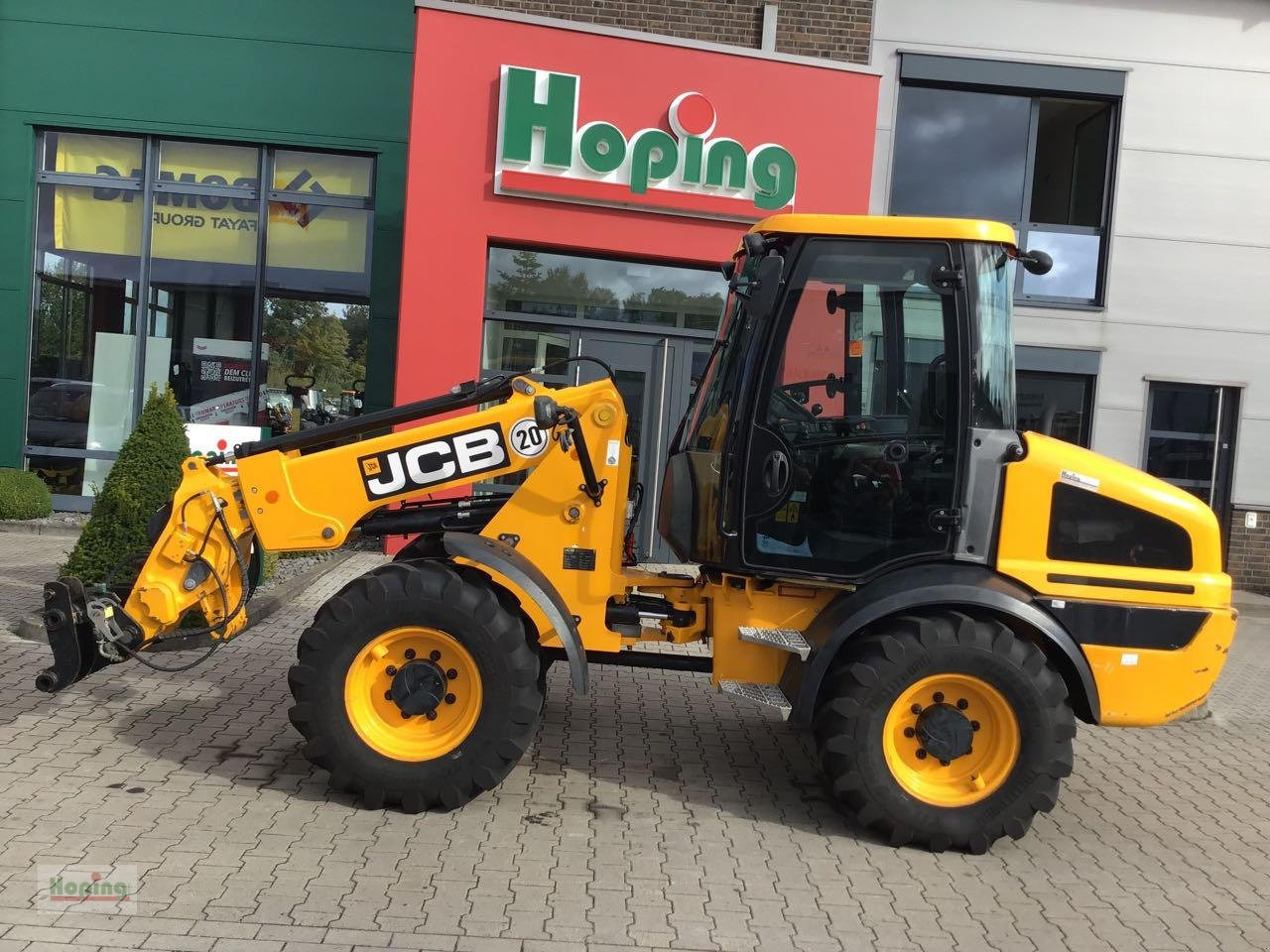 JCB TM220 - Fadrom me goma: foto 1 JCB TM220 - Fadrom me goma: foto 1