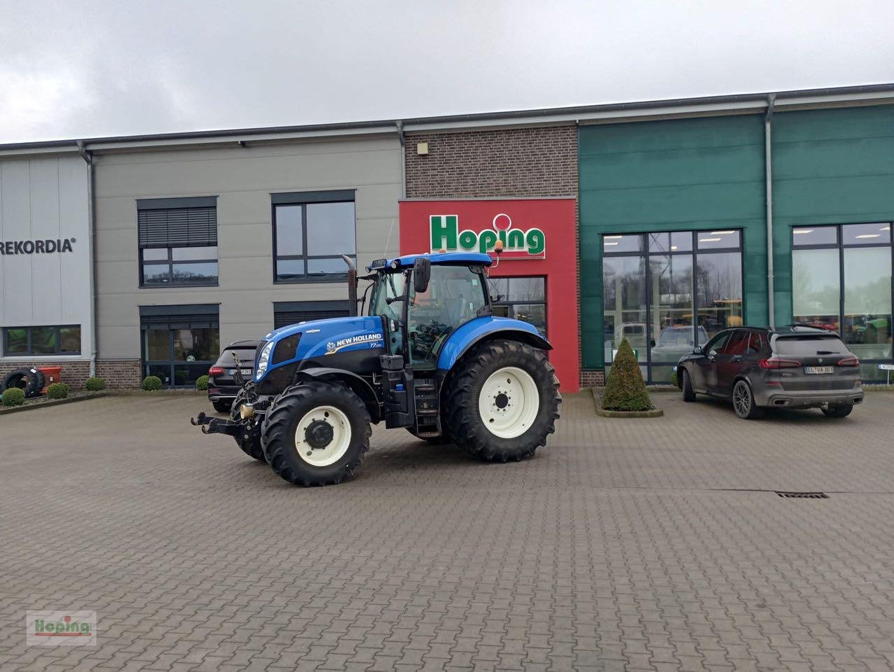 New Holland T7.170 - Traktor: foto 1 New Holland T7.170 - Traktor: foto 1