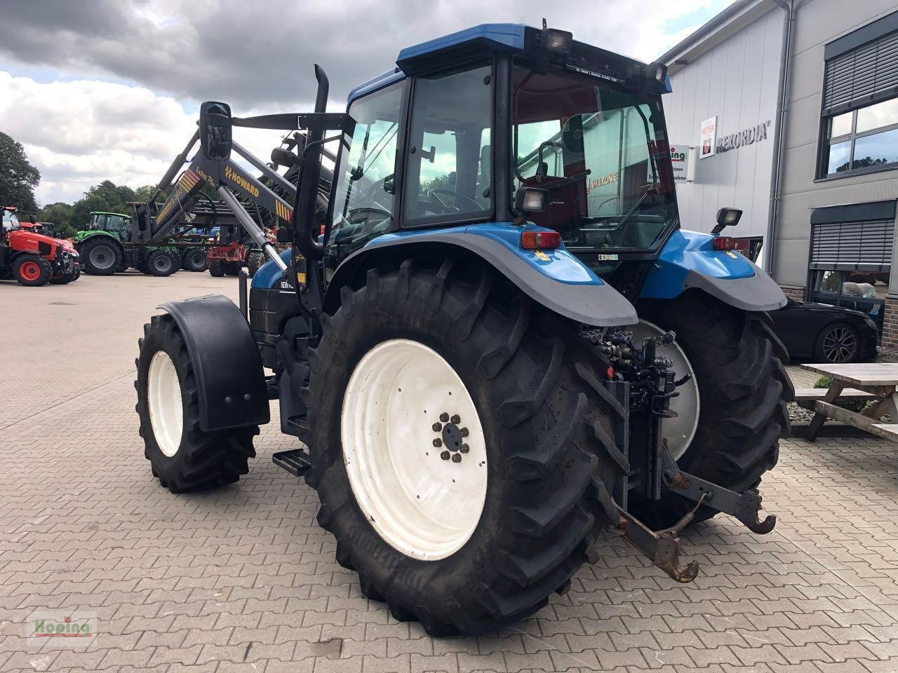 Traktor New Holland TSA 115: foto 10