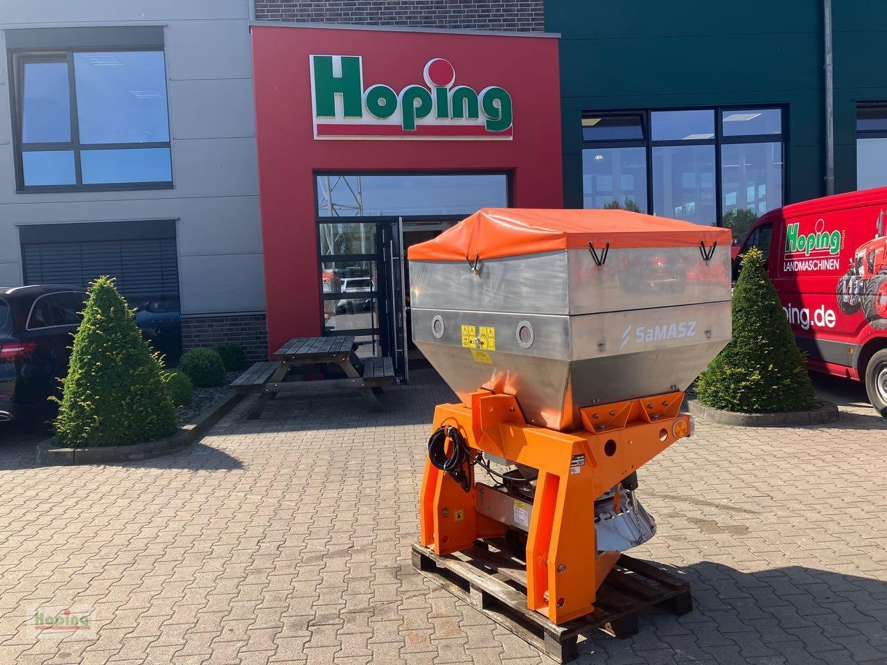 Saphir Vortex 600E - Shpërndarës rëre/ Kripe: foto 1 Saphir Vortex 600E - Shpërndarës rëre/ Kripe: foto 1