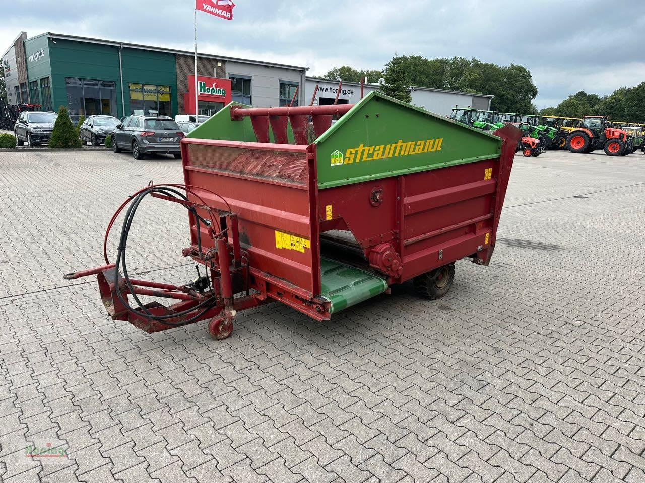 Strautmann Blockverteilwagen - Vagon për përzierjen e foragjereve: foto 4 Strautmann Blockverteilwagen - Vagon për përzierjen e foragjereve: foto 4